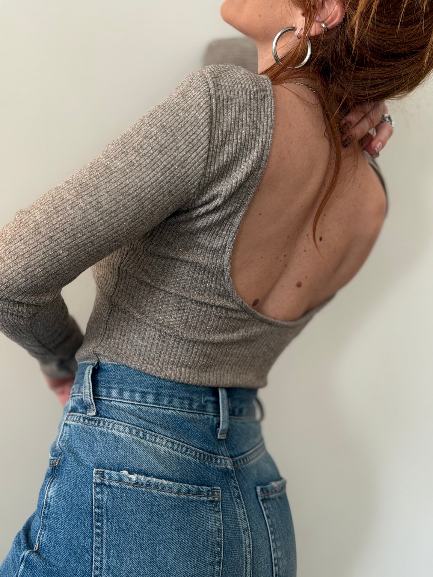 Metalic ribbed top