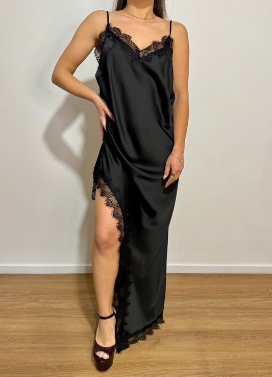 φορεμα σατεν μαυρο με δαντελα